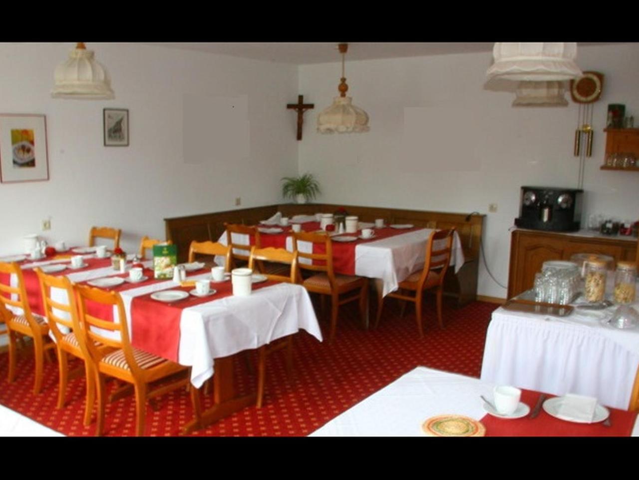 Gaestehaus Trahasch Im Adelshof Endingen am Kaiserstuhl Bagian luar foto